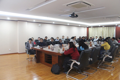 崗位上主動(dòng)謀劃，在執(zhí)行上快速落地，在履職中勇于擔(dān)責(zé)