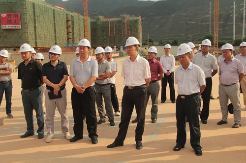 玉溪市所屬9個(gè)縣區(qū)和市直部門(mén)到元江棚改項(xiàng)目觀摩