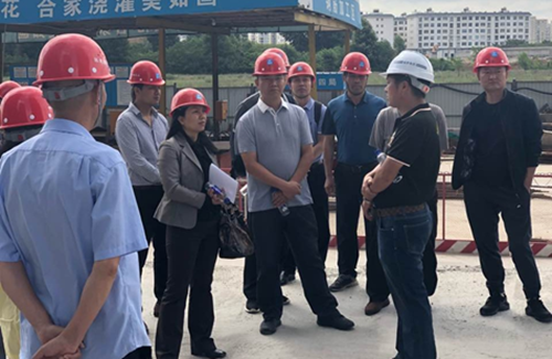 省發(fā)改委穩(wěn)增長第一督導(dǎo)組調(diào)研沾益西河棚改項目