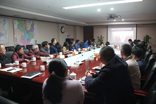 公司組織集中觀(guān)看反腐專(zhuān)題片《激濁揚(yáng)清在云南》