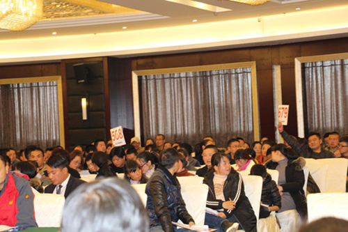 昭通市昭陽(yáng)區(qū)2013—2017年棚戶區(qū)改造住房彩云小區(qū)、龍?zhí)┘覉@配套商鋪成功拍賣