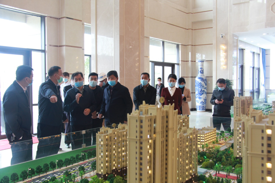 曲靖市人大常委會副主任畢尚鵬到印染廠項目檢查工作