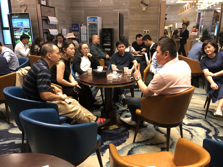 公司營銷部組織人員到恒大嘉麗澤交流學(xué)習(xí)