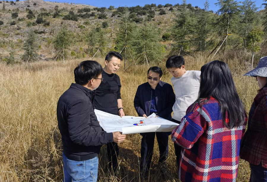 楊曉波到安居家園項目、大業(yè)公司調(diào)研