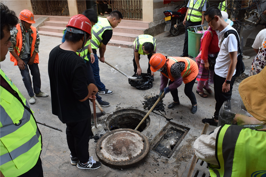 我為群眾辦實(shí)事——文山分公司黨支部到駐地社區(qū)開(kāi)展服務(wù)活動(dòng)