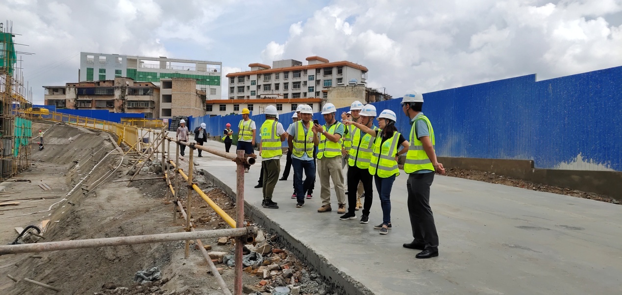 趙慶龍袁明紅到文山片區(qū)項目調研檢查