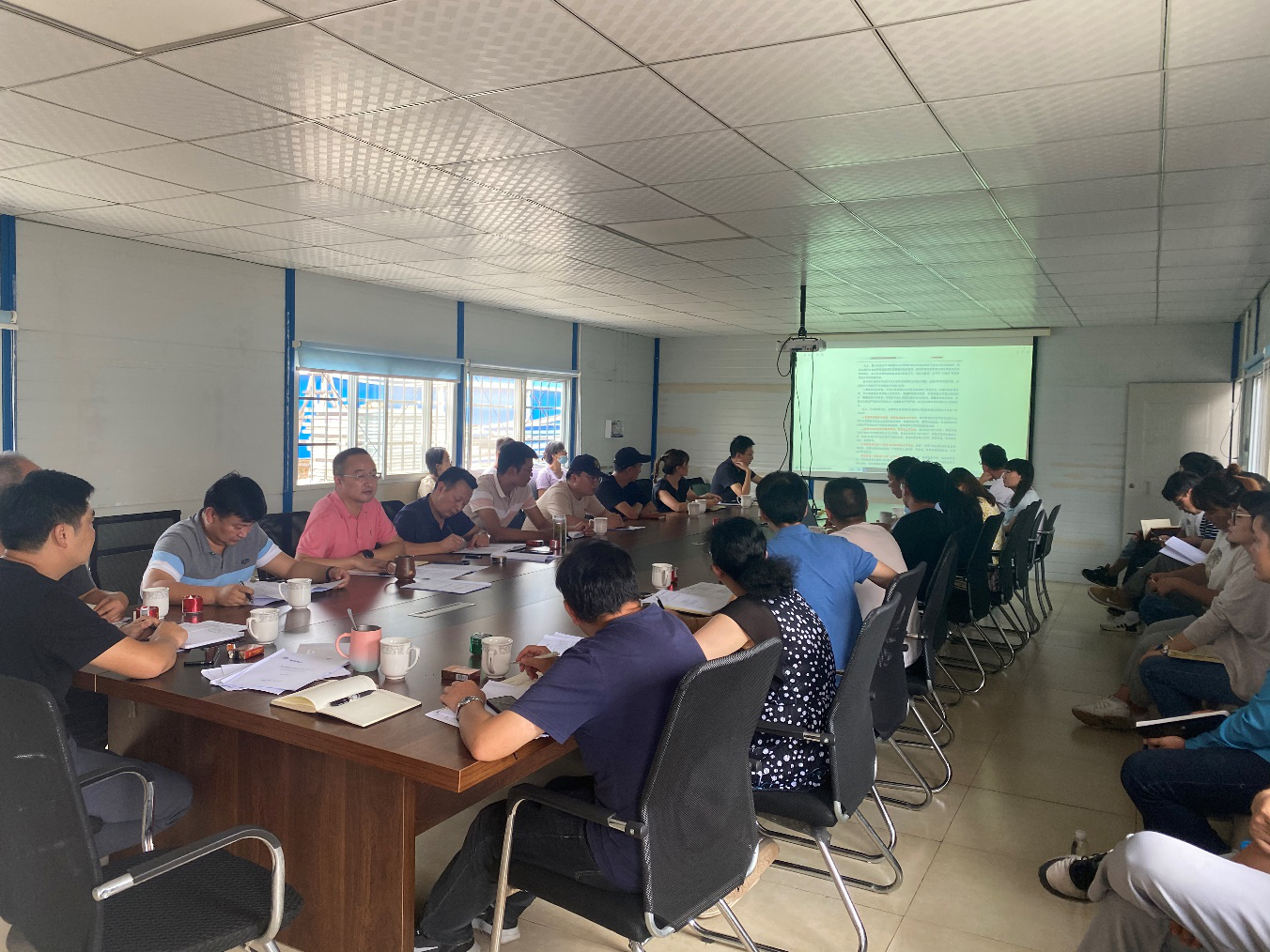 玉溪高鐵新城項目學習貫徹省房公司2021年紀檢監(jiān)察暨反腐敗工作會議精神