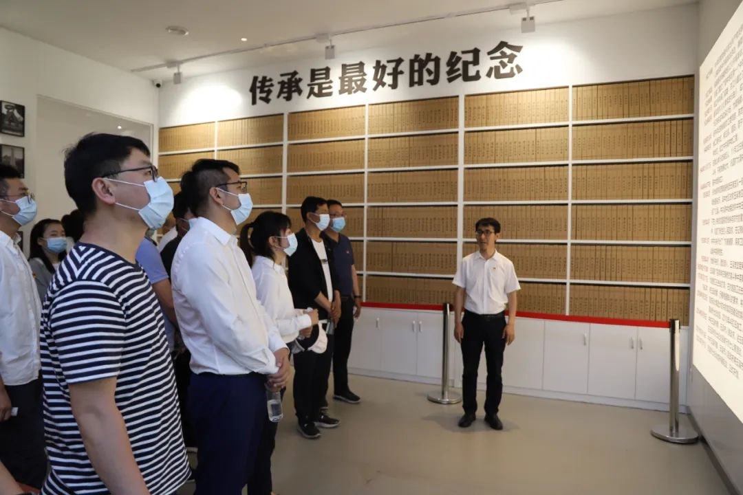 玉溪高鐵新城項(xiàng)目開展“緬懷先烈 銘記歷史”主題活動(dòng)