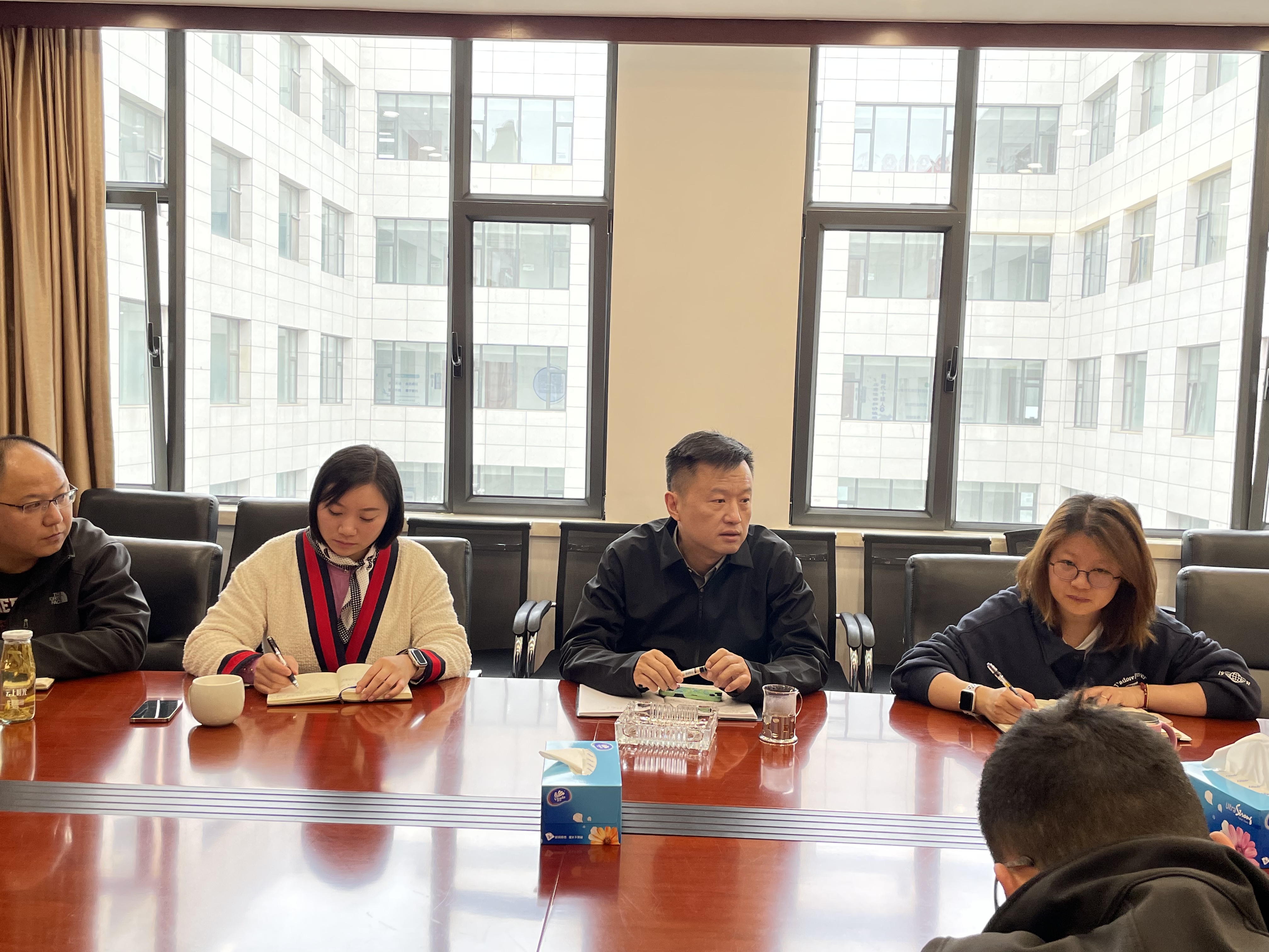 胡亞東到建工地產(chǎn)檢查指導(dǎo)