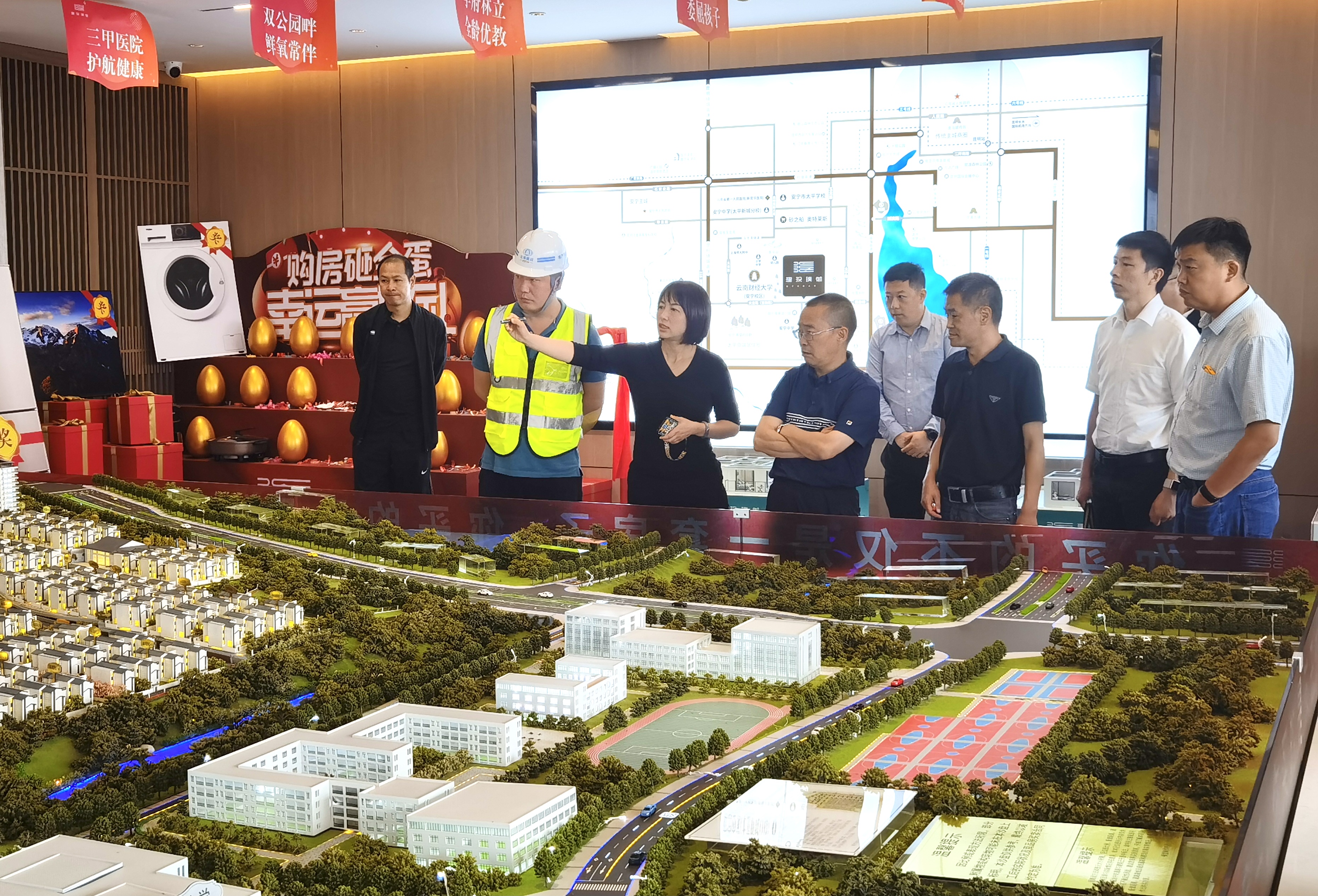 魏成凡率隊到基層單位調(diào)研