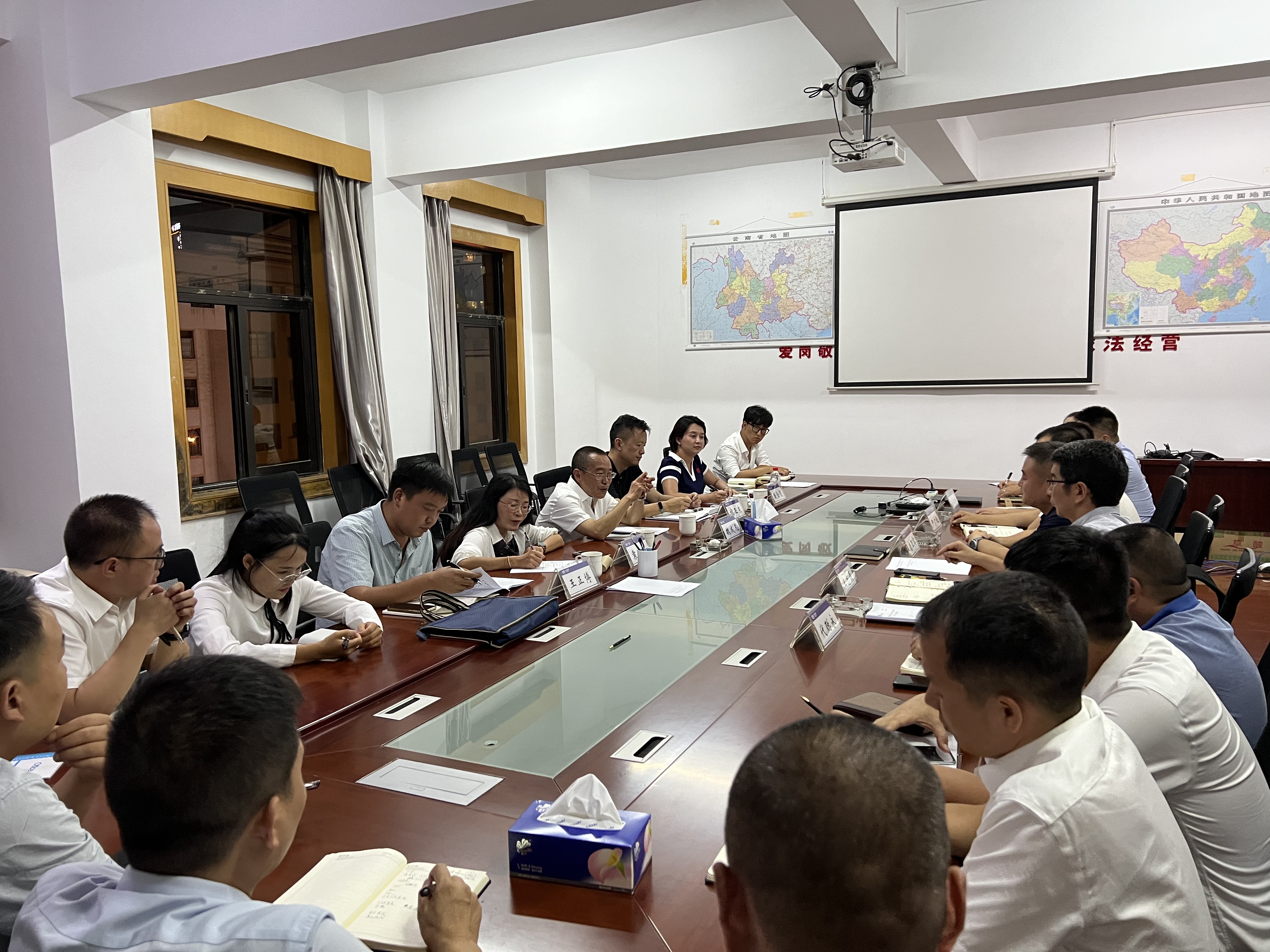 魏成凡率隊(duì)到文山片區(qū)檢查調(diào)研