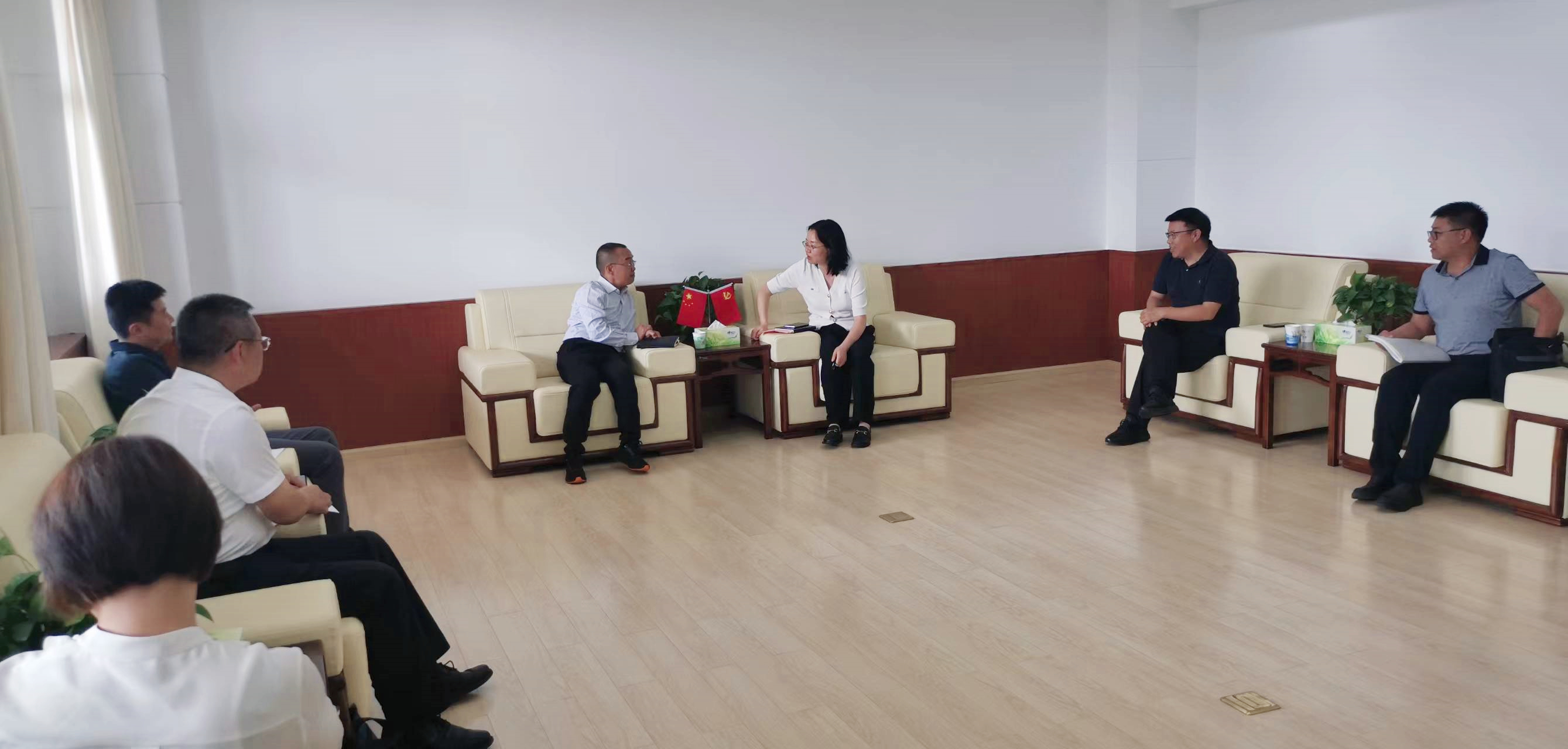 公司與石林縣政府交流座談