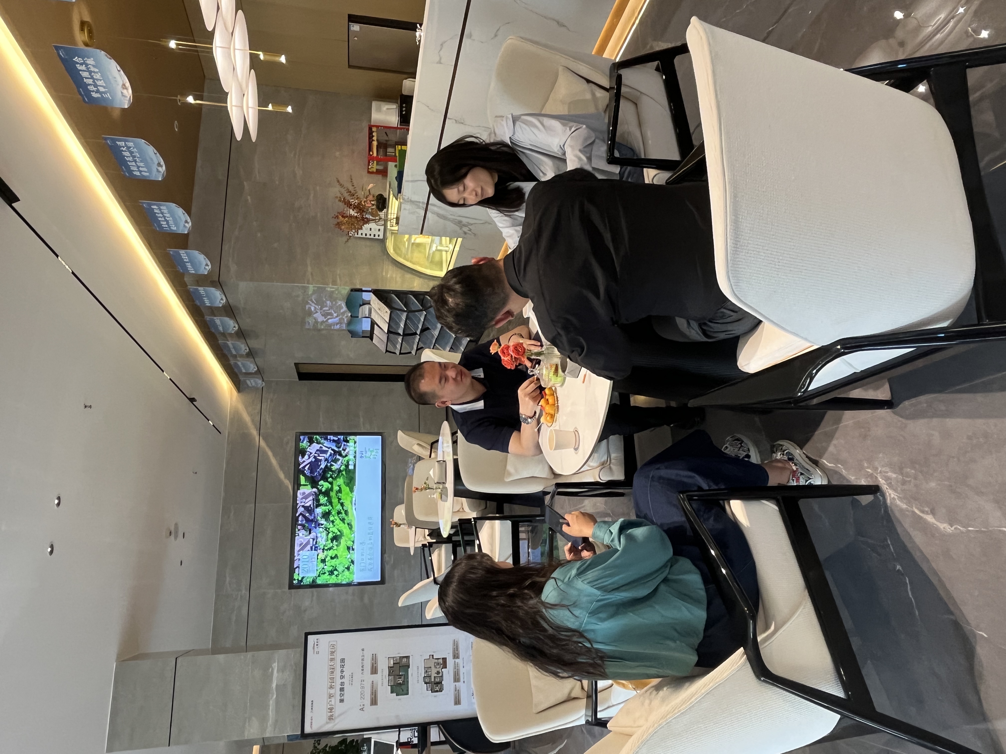 商銳公司積極開展市場調(diào)研工作