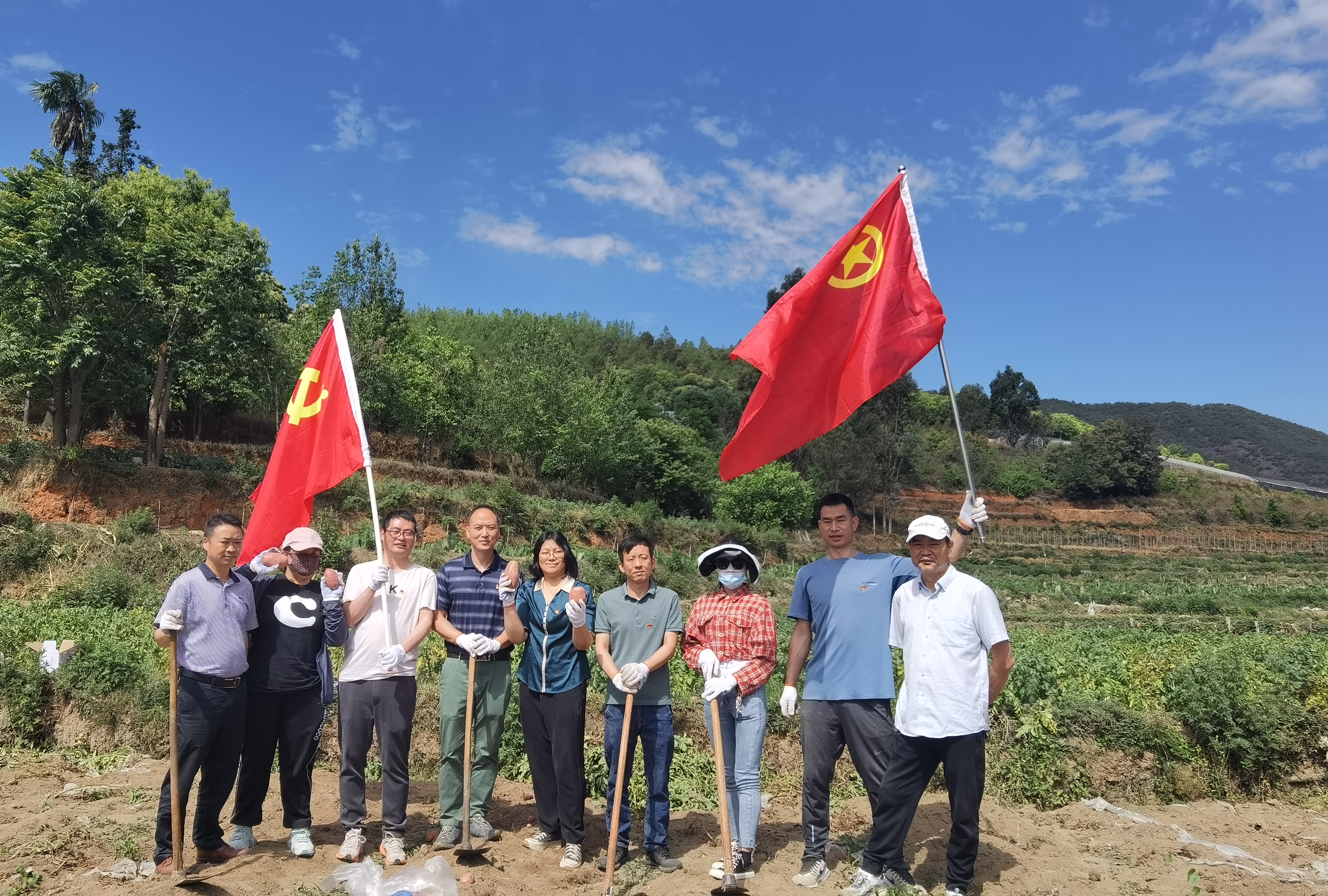 和順公司與晉寧寶峰街道開展黨建聯(lián)建活動(dòng)