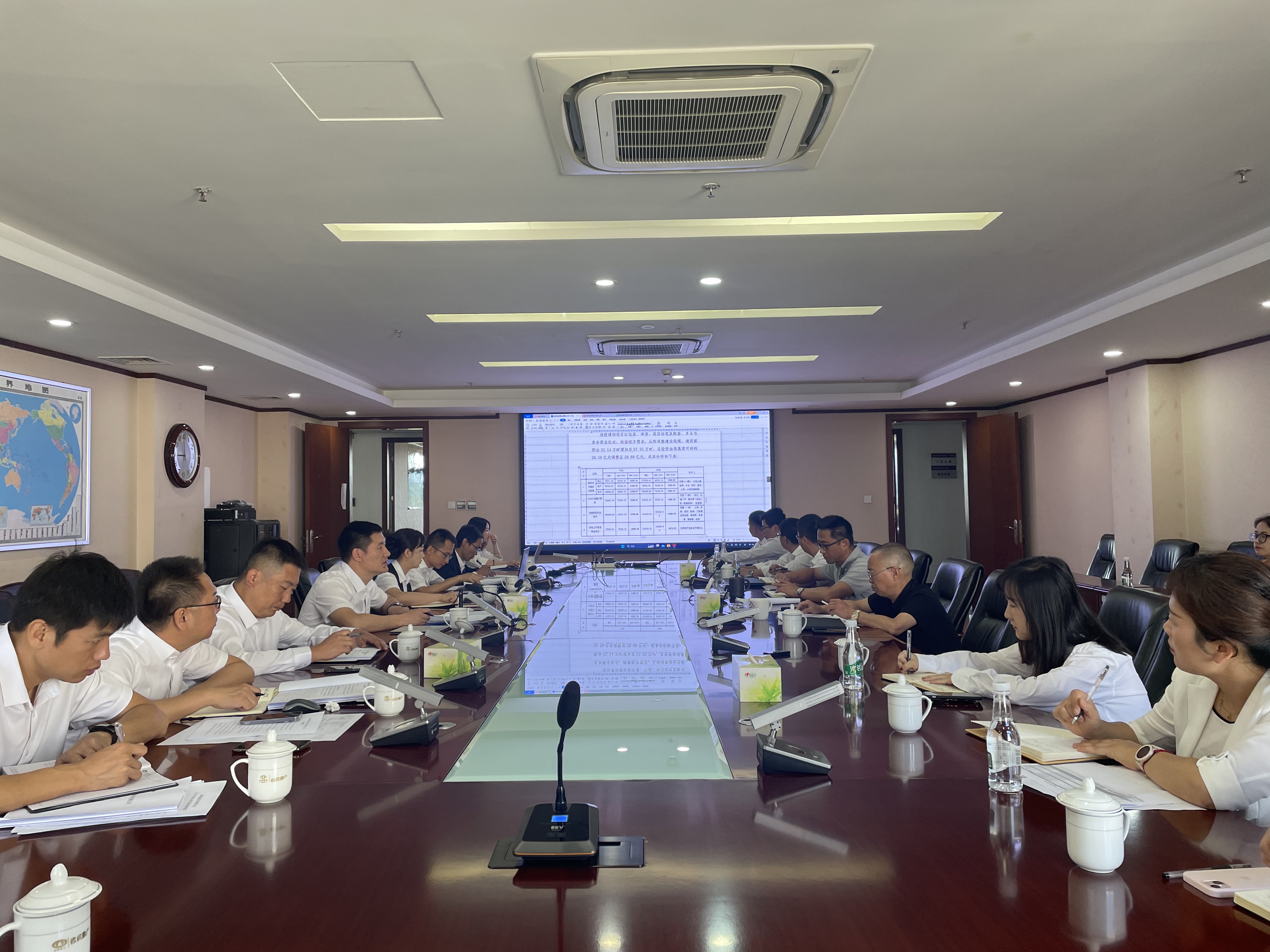 魏成凡到通泰公司檢查指導(dǎo)