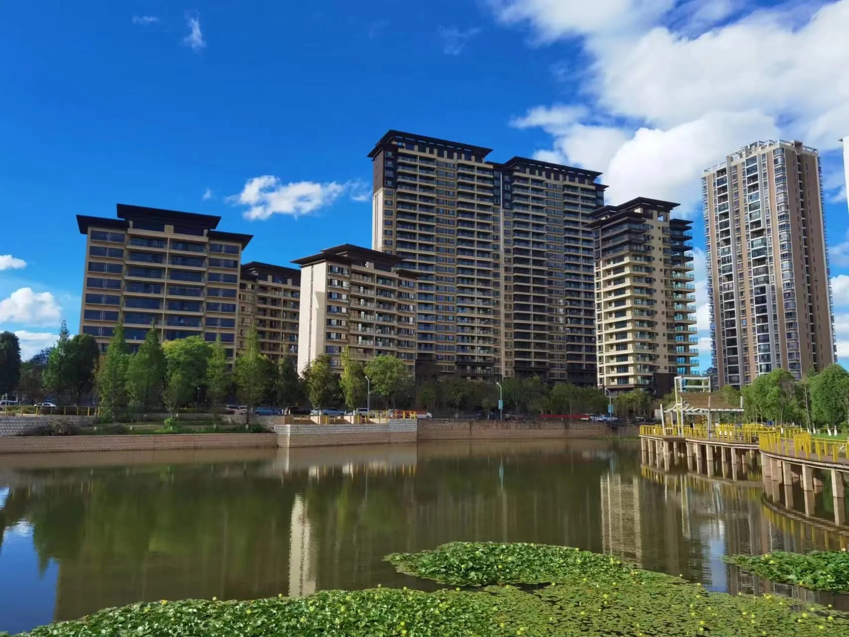 和順公司安居和苑順利通過竣工聯(lián)合驗(yàn)收