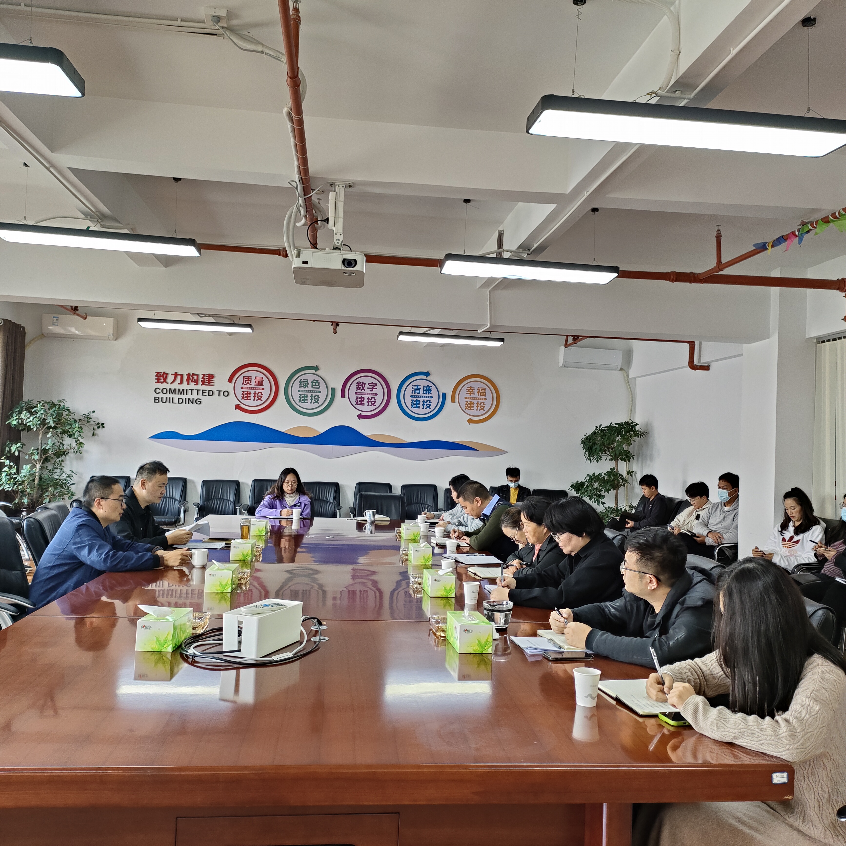 陽(yáng)宗海片區(qū)開(kāi)展預(yù)防電信網(wǎng)絡(luò)詐騙專項(xiàng)法治宣傳活動(dòng)