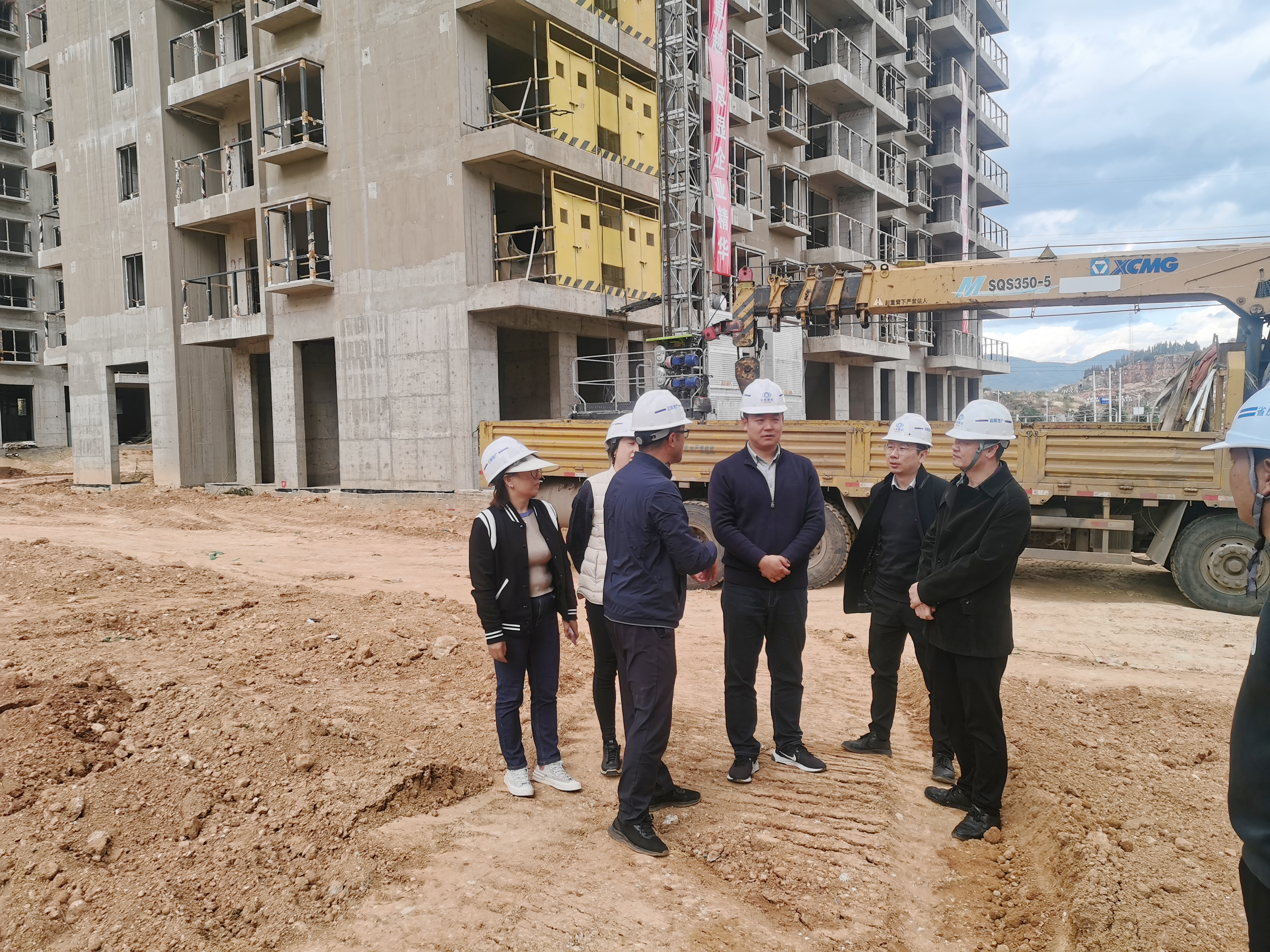 陽(yáng)宗海管委會(huì)副書(shū)記張磊到建投·宏燁廣場(chǎng)、建投云院項(xiàng)目調(diào)研